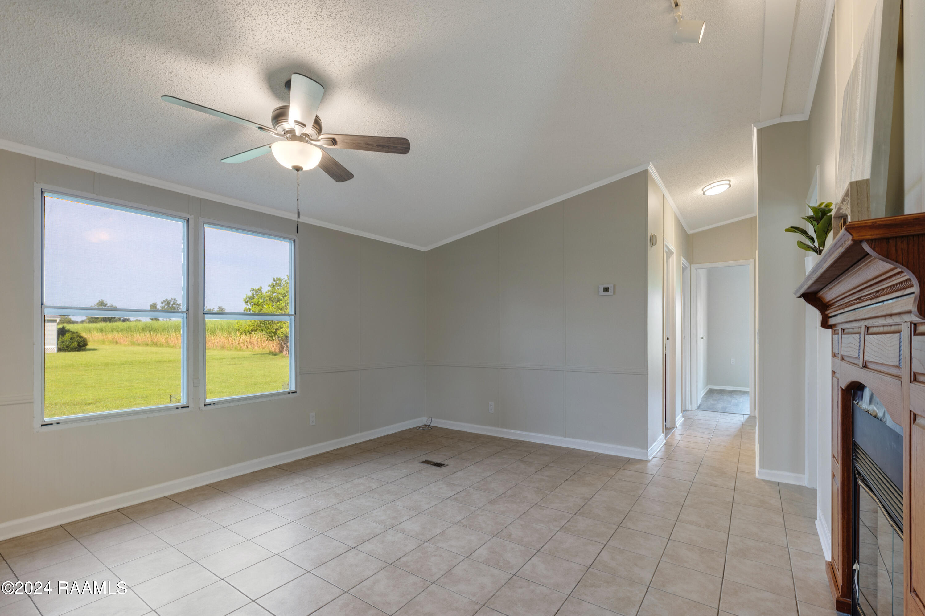 1182 Patin Road Breaux Bridge, LA 70517 - Photo 4 of 19 Living Area 1