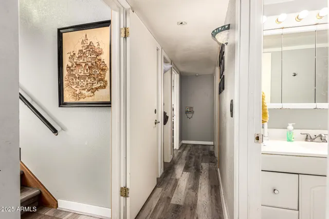 $464,900 | 921 South Val Vista Drive, Unit 11, Mesa, AZ 85204