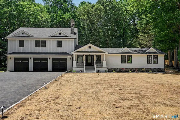$2,200,000 | 203 Wildflower Lane, Fairfield, CT 06824