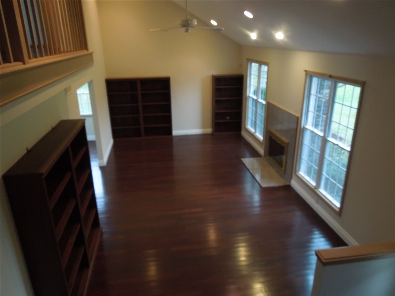 31334175-3.JPG