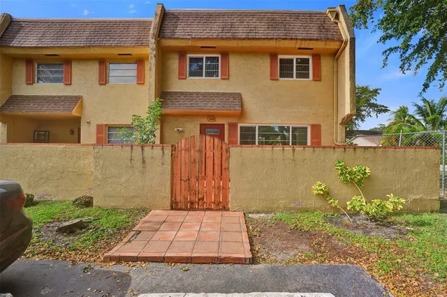 $345,000 | 7175 Nova Drive, Unit 108, Davie, FL 33317