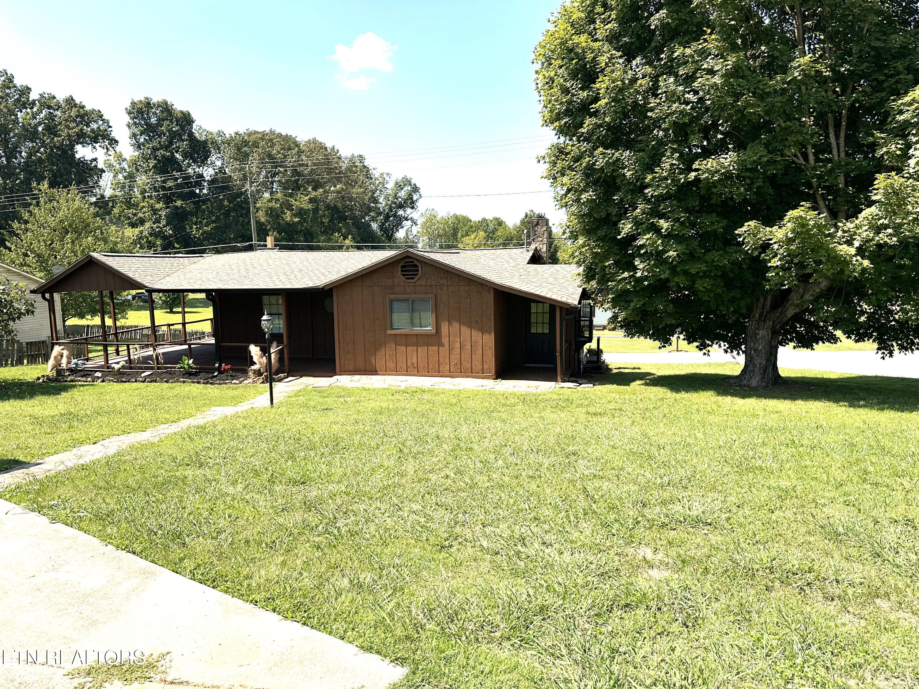 Mahala_Back