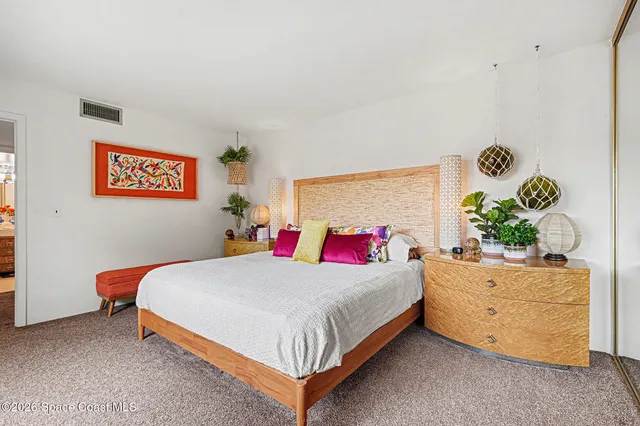 $182,500 | 1515 Vista Oaks Circle Northeast, Palm Bay, FL 32905