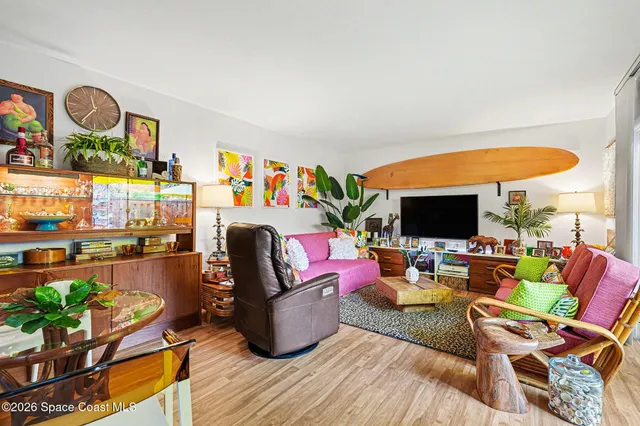 $182,500 | 1515 Vista Oaks Circle Northeast, Palm Bay, FL 32905