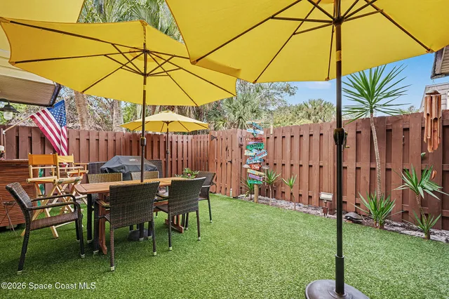 $182,500 | 1515 Vista Oaks Circle Northeast, Palm Bay, FL 32905