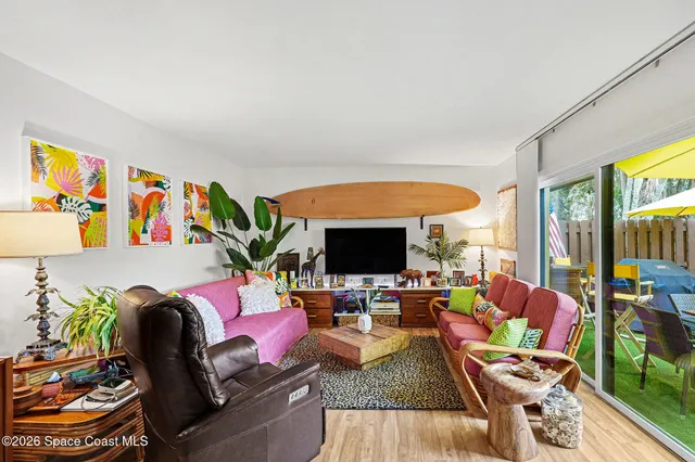 $182,500 | 1515 Vista Oaks Circle Northeast, Palm Bay, FL 32905