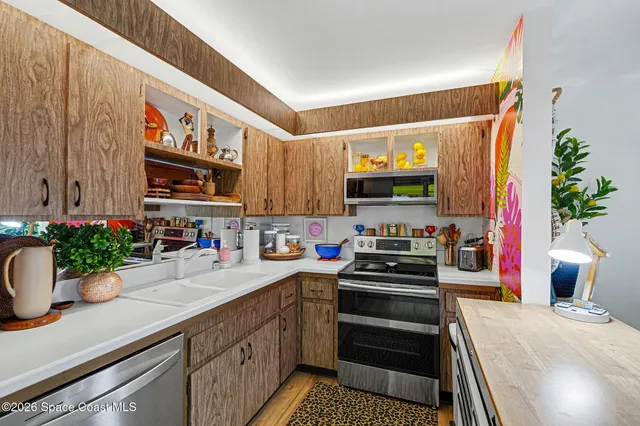 $182,500 | 1515 Vista Oaks Circle Northeast, Palm Bay, FL 32905