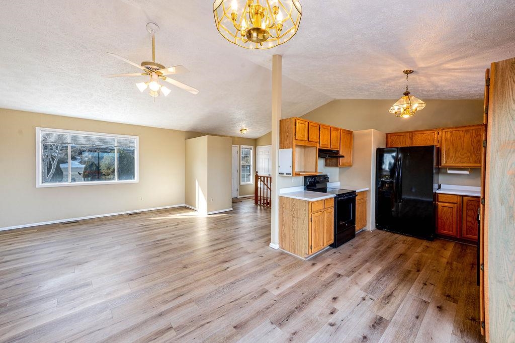 2716 B Road Grand Junction, CO 81503 - Photo 4 of 26 Gallery Image 4