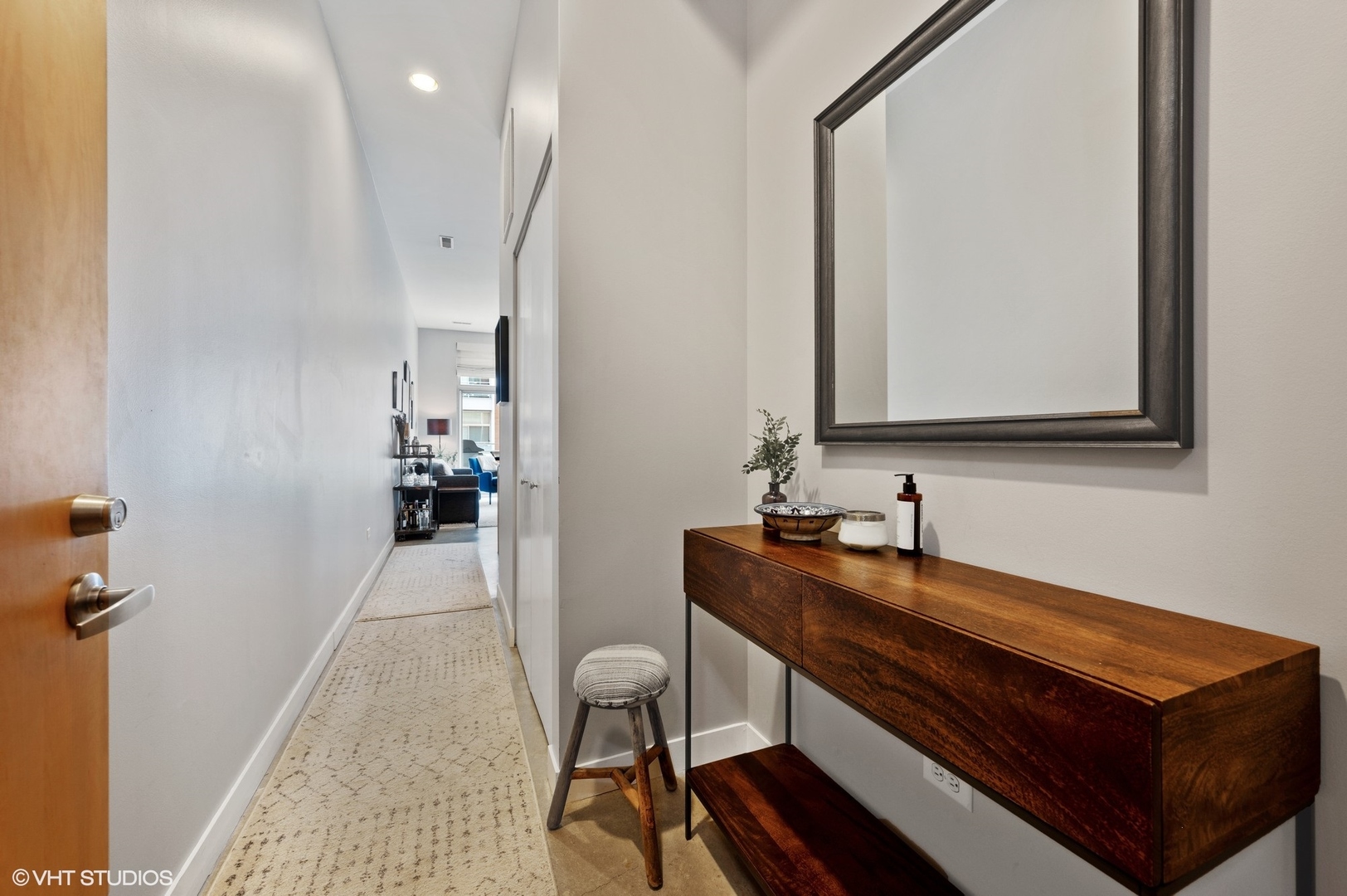 949 West Madison Street, Unit 304 Chicago, IL 60607 - Photo 2 of 12