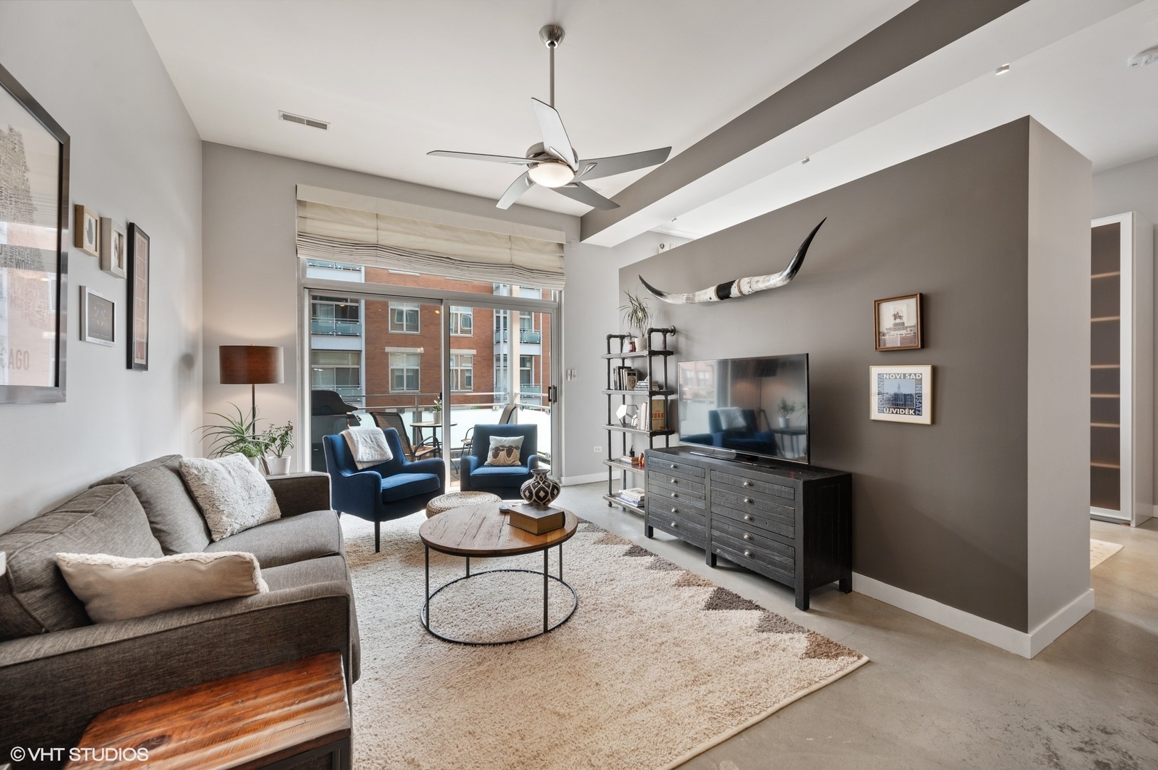 949 West Madison Street, Unit 304 Chicago, IL 60607 - Photo 3 of 12