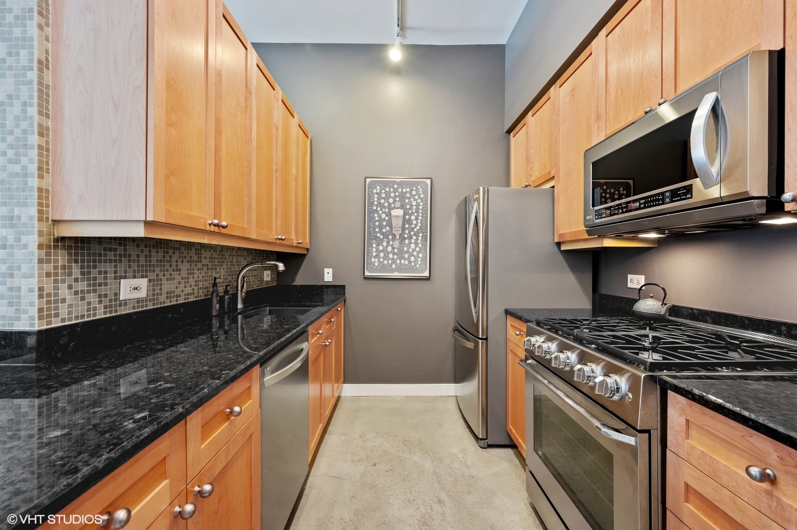 949 West Madison Street, Unit 304 Chicago, IL 60607 - Photo 6 of 12