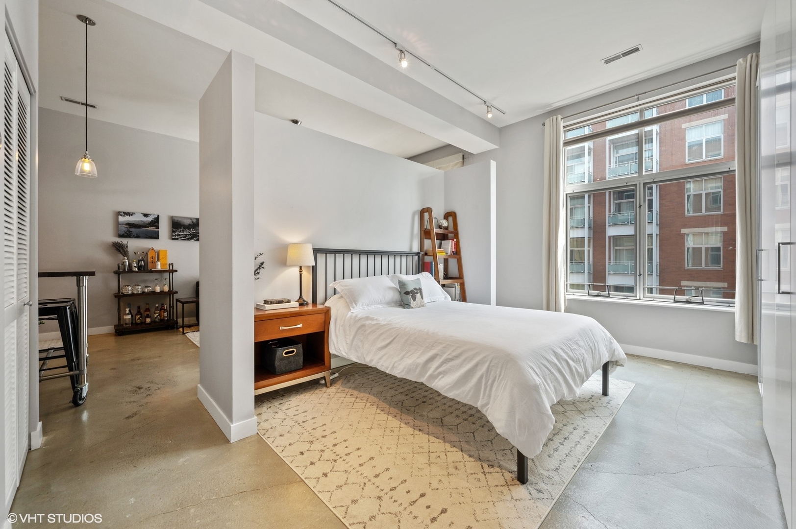 949 West Madison Street, Unit 304 Chicago, IL 60607 - Photo 7 of 12