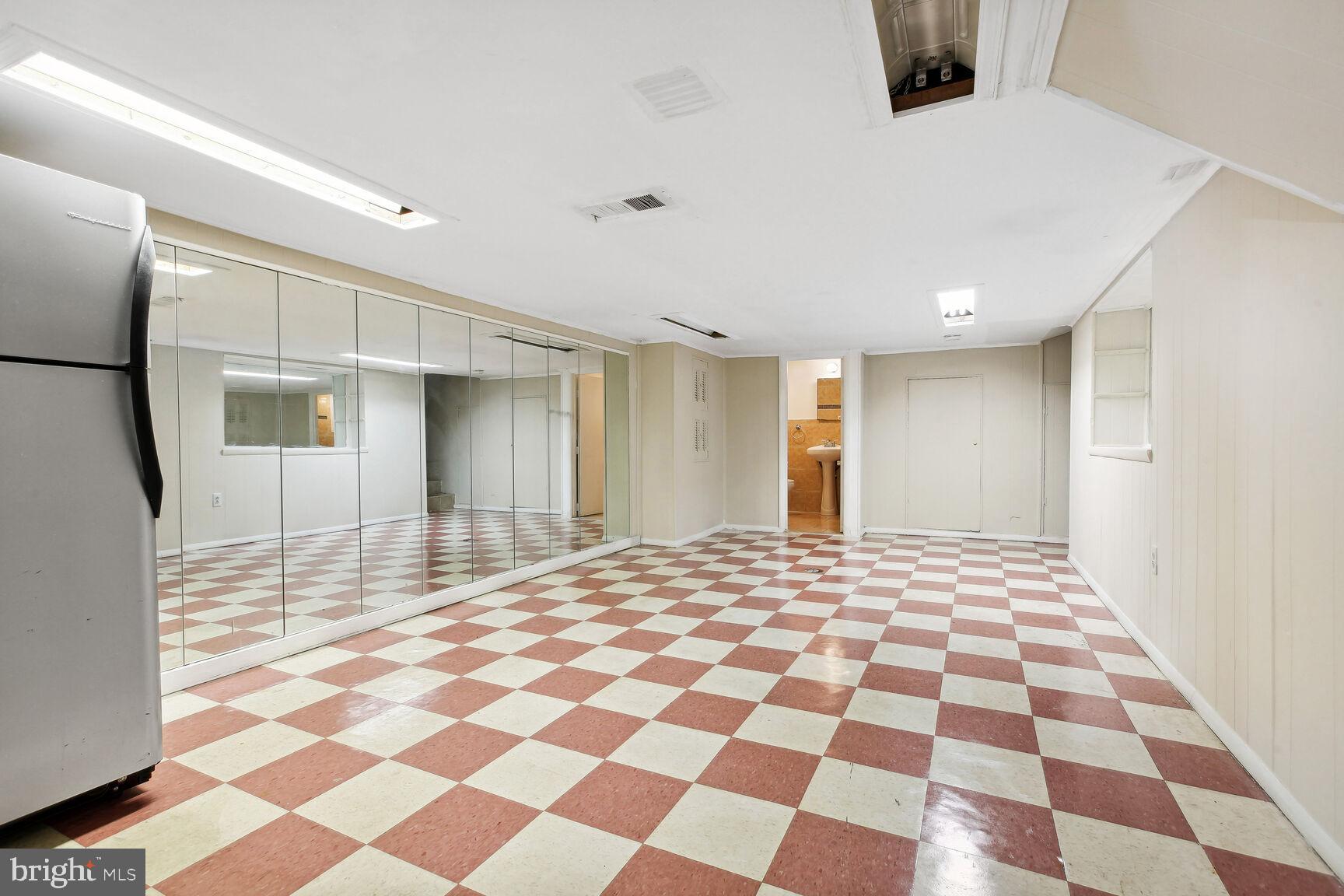 13111 Bluhill Road Silver Spring, MD 20906 - Photo 16 of 20
