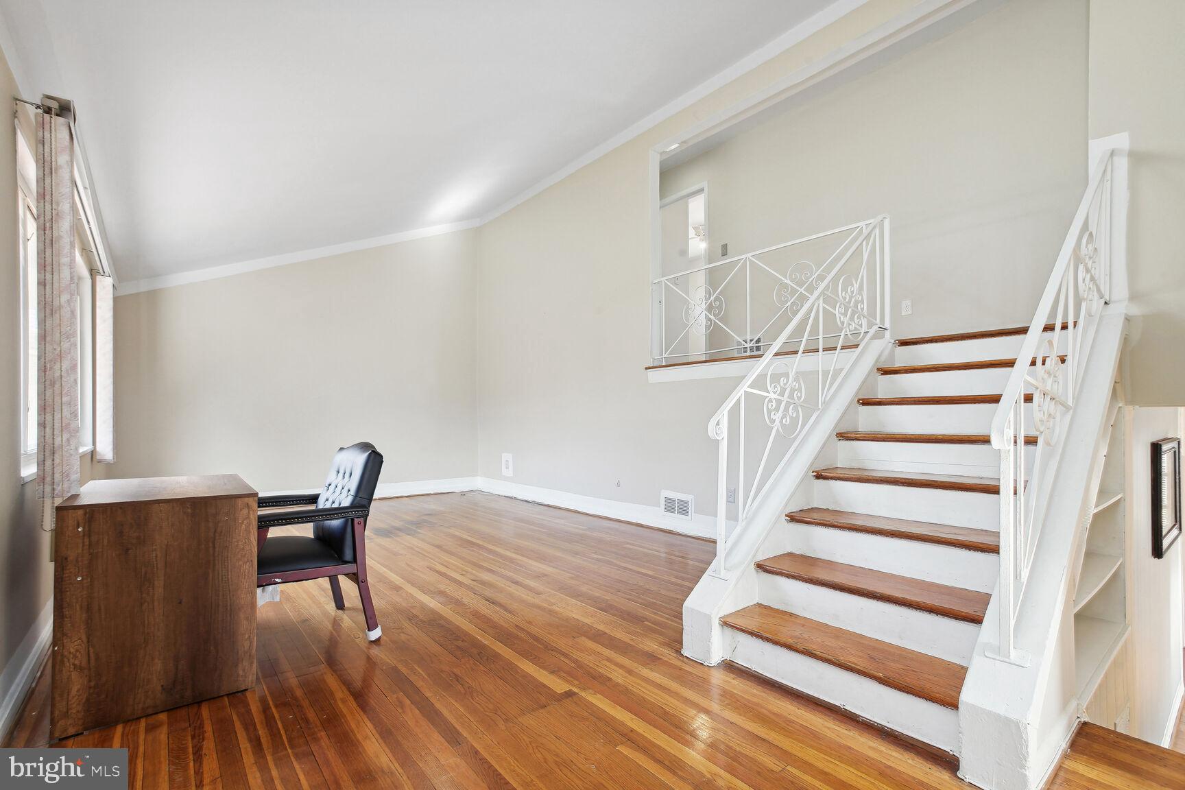 13111 Bluhill Road Silver Spring, MD 20906 - Photo 4 of 20