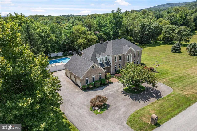 $1,390,000 | 6603 Babak Drive, Frederick, MD 21702