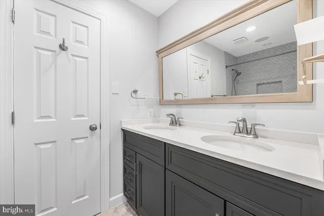 $1,390,000 | 6603 Babak Drive, Frederick, MD 21702