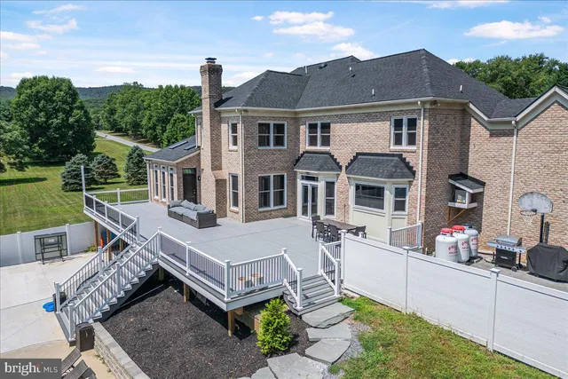 $1,390,000 | 6603 Babak Drive, Frederick, MD 21702