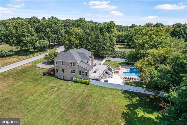 $1,390,000 | 6603 Babak Drive, Frederick, MD 21702
