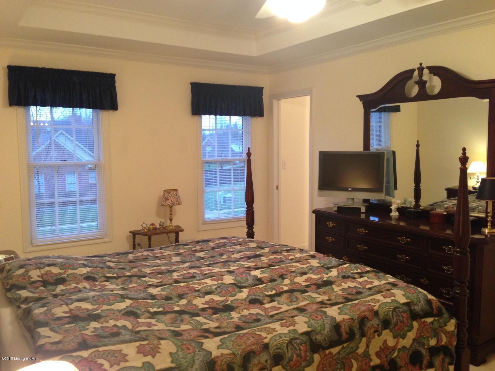 10506 Edgewater Road Louisville, KY 40223 - Photo 10 of 21 edgewater master 2.JPG