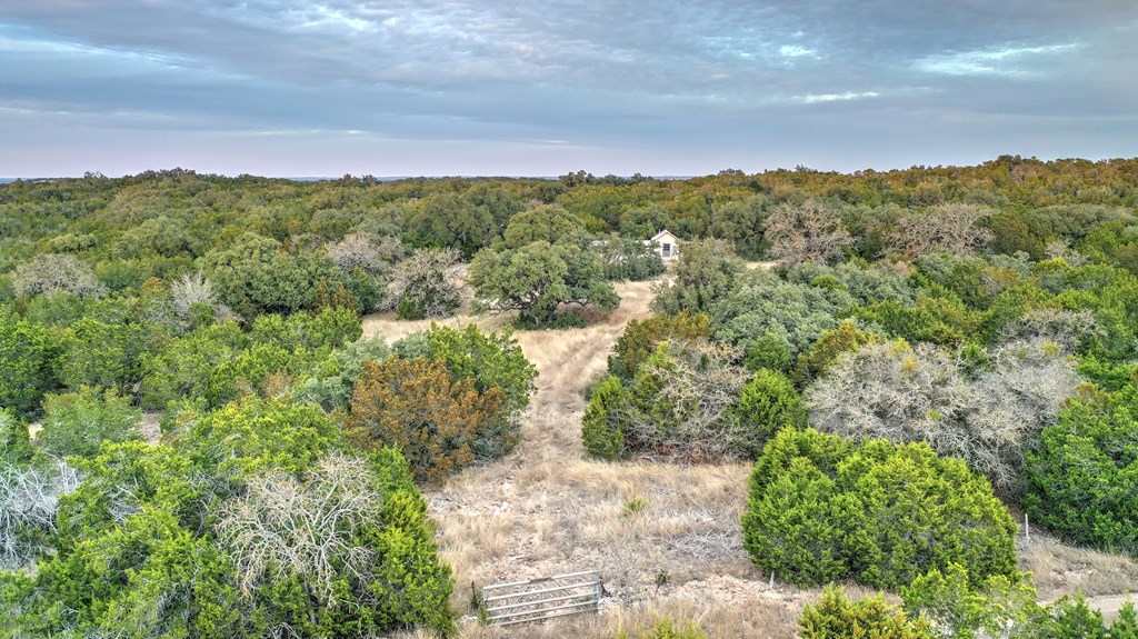 438-1 Yellowstone Lane Hunt, TX 78024 - Photo 3 of 44 a view of a city
