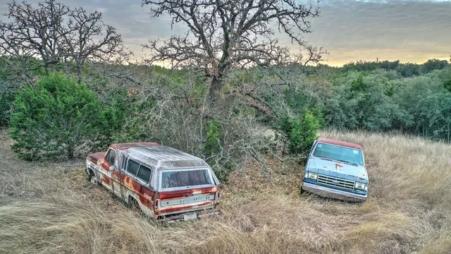 $787,500 | 438-1 Yellowstone Lane, Hunt, TX 78024