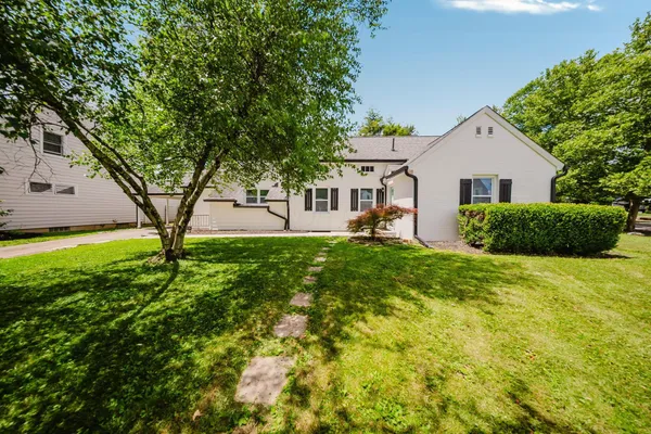 $425,000 | 1899 Denbridge Way, Columbus, OH 43219