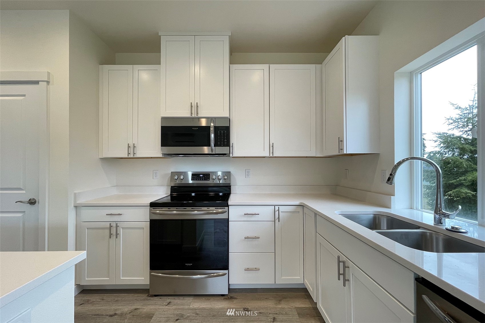 1410 Rook Drive Port Angeles, WA 98362 - Photo 9 of 40 Gallery Image 9