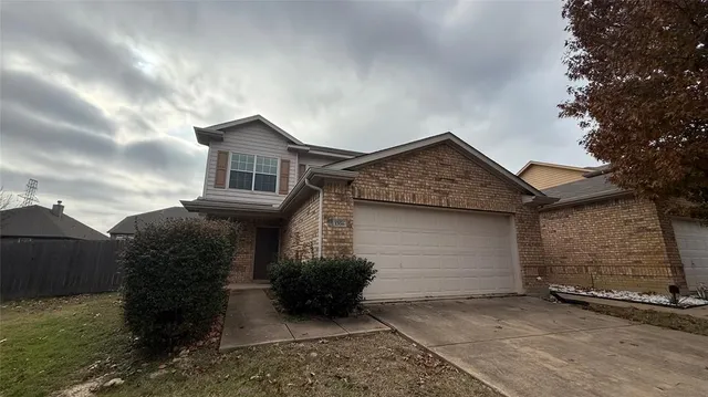 $2,150 | 1356 Saddle Blanket Court, Fort Worth, TX 76131