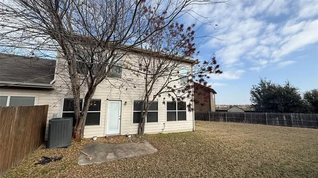 $2,150 | 1356 Saddle Blanket Court, Fort Worth, TX 76131