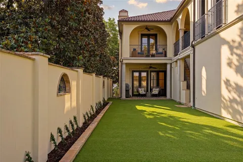 $4,895,000 | 3700 Normandy Avenue, Highland Park, TX 75205