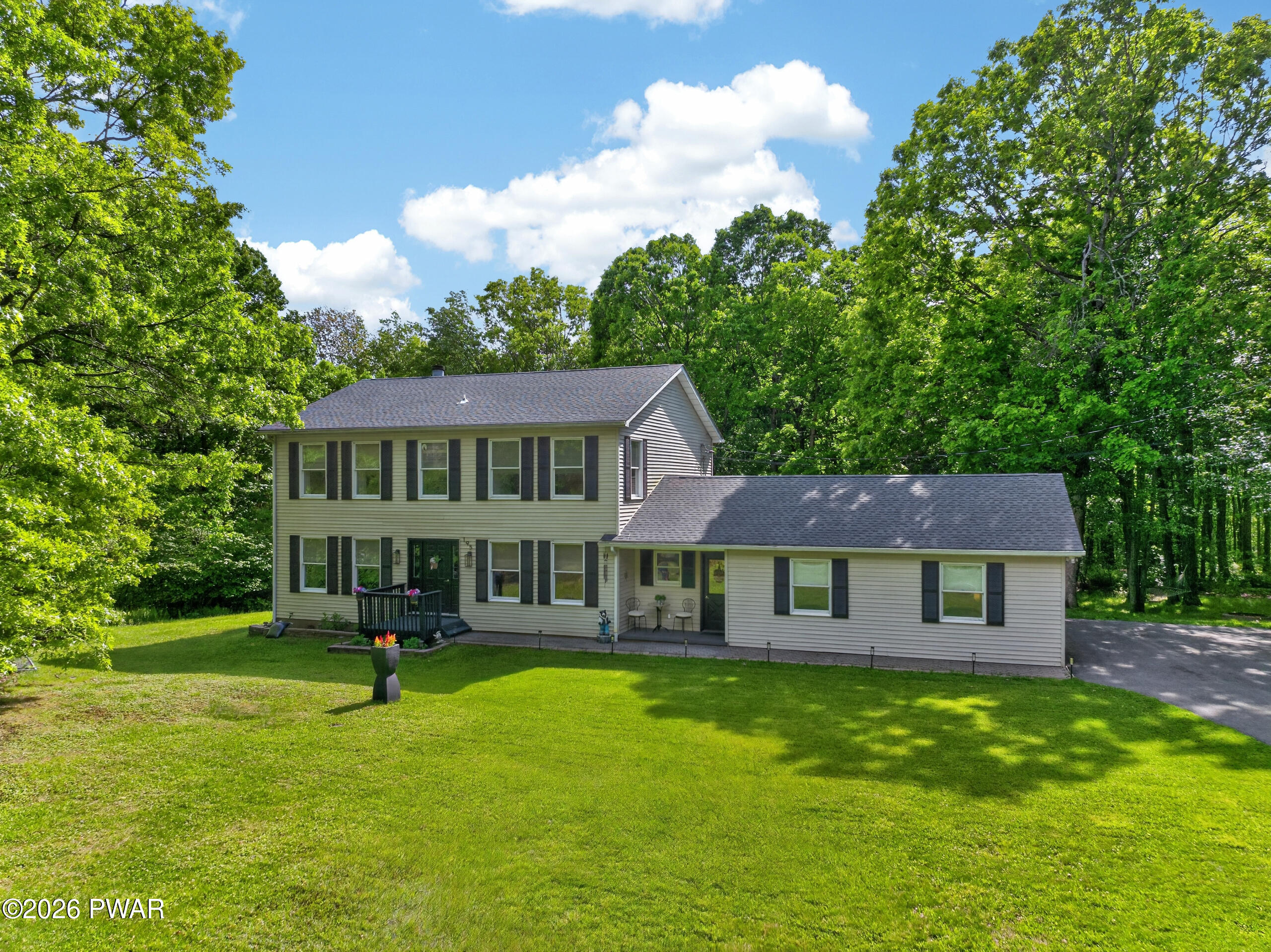 195 Frenchtown Road Milford, PA 18337 - Photo 2 of 60