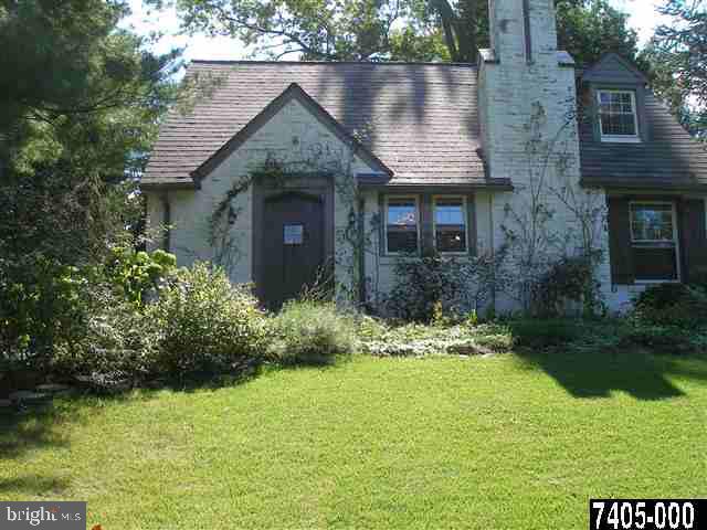 2 Summit Road York, PA 17403 - Photo 1 of 22 Gallery Image 1