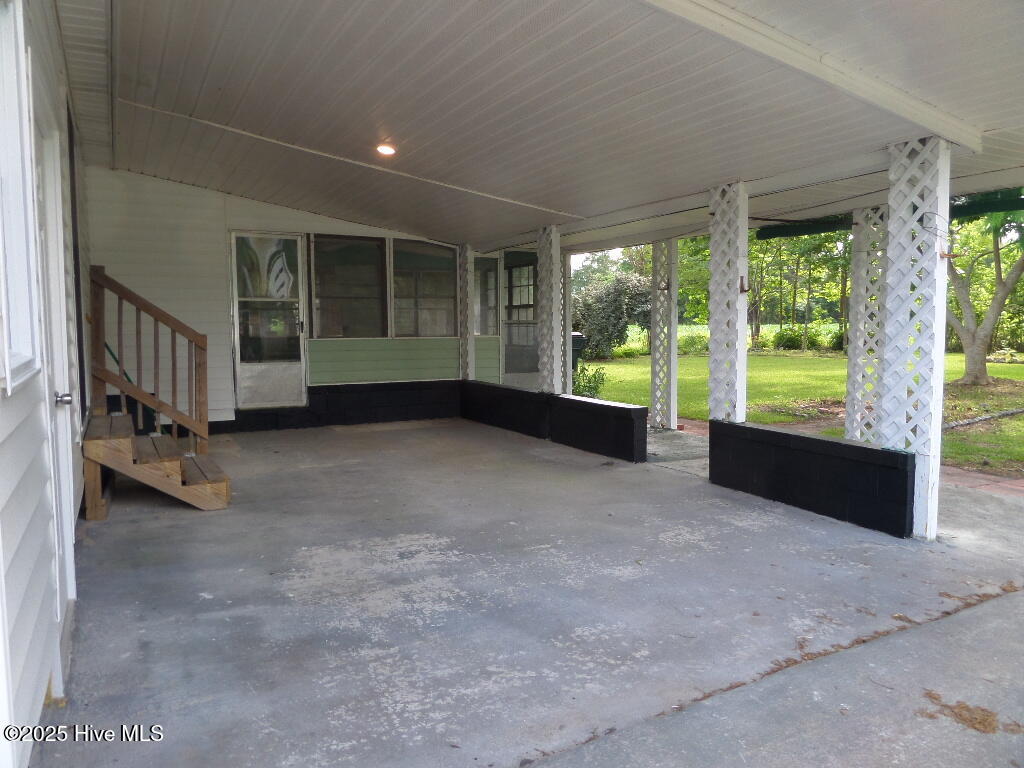 108 Swan Point Road Bayboro, NC 28515 - Photo 31 of 44 SAM_7357