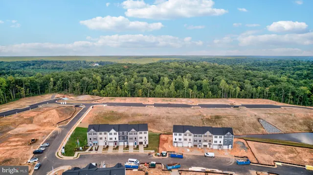 $386,999 | 36110 Wilderness Shores Way, Locust Grove, VA 22508