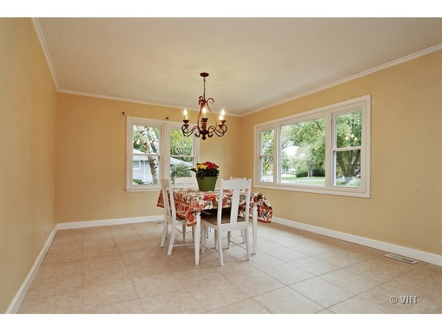 13 Prospect Road Lake Zurich, IL 60047 - Photo 9 of 25