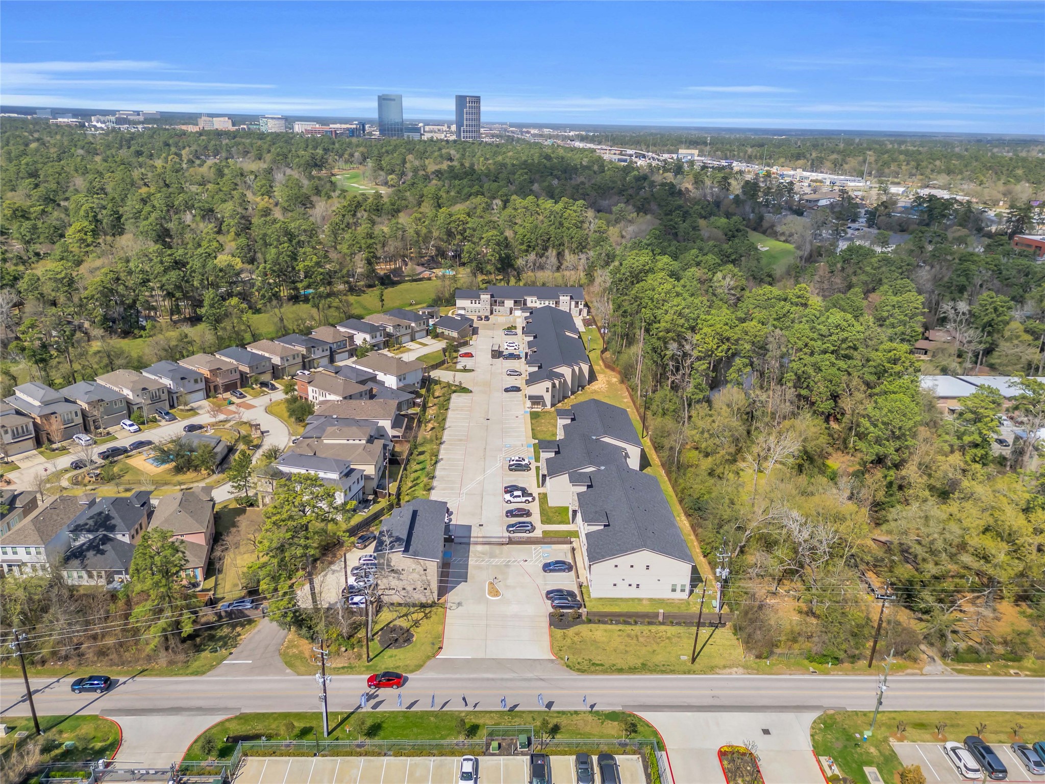 504 Nursery Road, Unit 2210 Spring, TX 77380 - Photo 32 of 38 Only a few minutes to Downtown Woodlands, all the shopping you can stand and Exxon Campus!