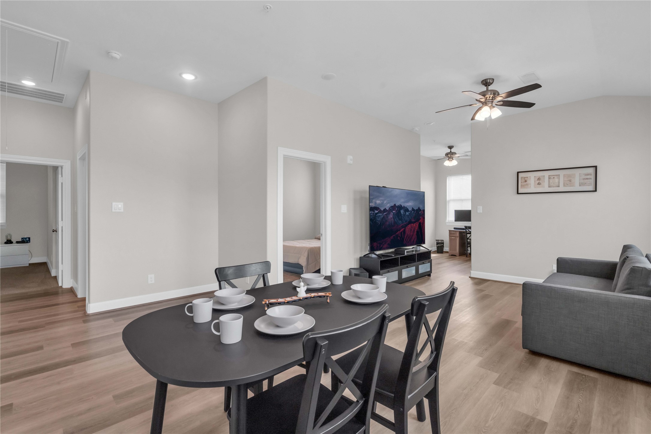 504 Nursery Road, Unit 2210 Spring, TX 77380 - Photo 5 of 38 Dining area open to the kitchen and living area