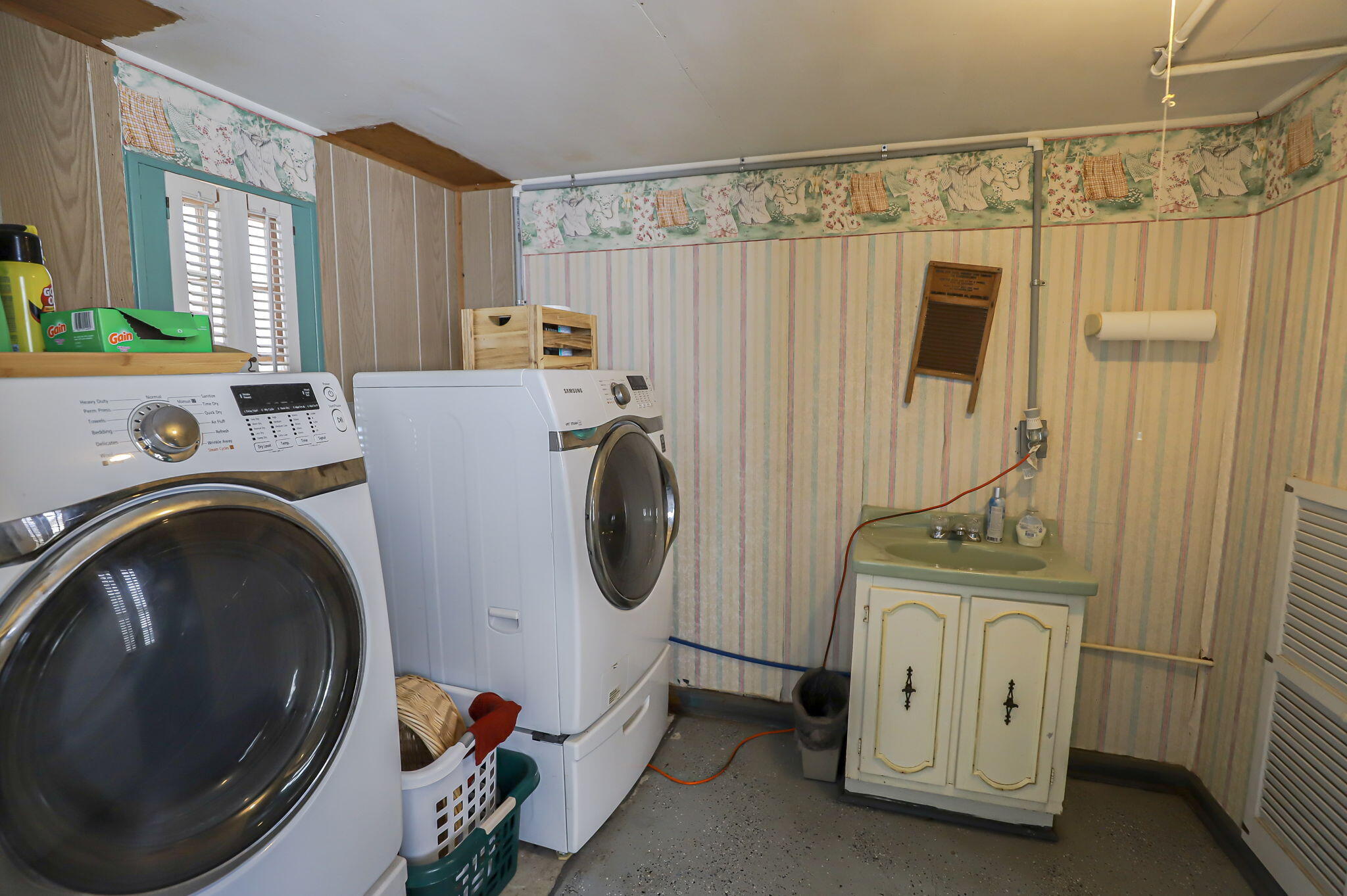 102 Ellis Street Wrens, GA 30833 - Photo 24 of 30 27-web-or-mls-29-IMG_6055