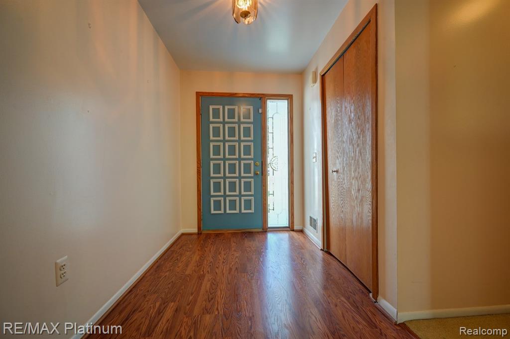 240 East Rolston Road Linden, MI 48451 - Photo 2 of 48
