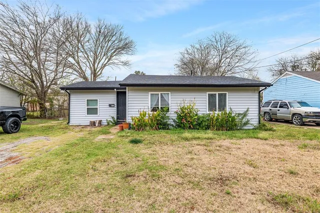 $220,000 | 315 West Rea Avenue, Lancaster, TX 75146