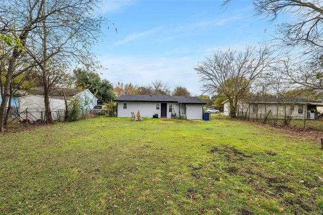 $220,000 | 315 West Rea Avenue, Lancaster, TX 75146