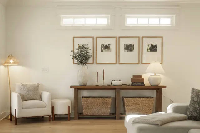 a view of a house with backyard and porch