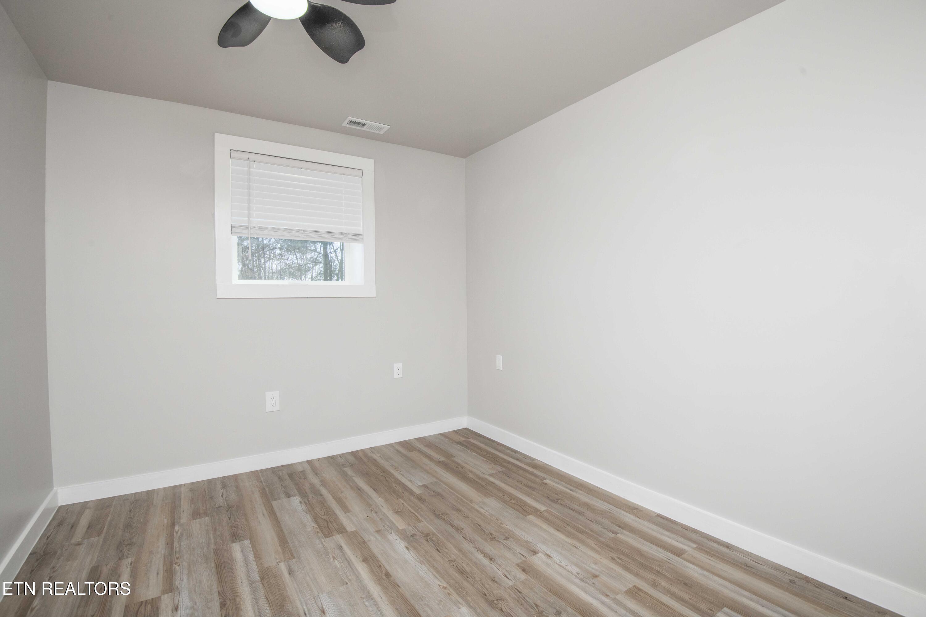 7167 Cedar Hill Road Talbott, TN 37877 - Photo 20 of 45 second bed 2_1