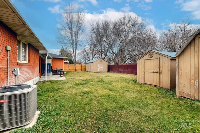 $650,000 | 819 South Powerline Road, Nampa, ID 83686