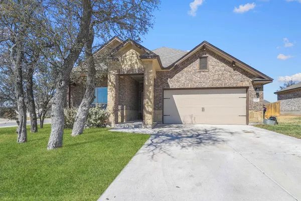 $349,999 | 1300 Spicewood Drive, Burnet, TX 78611