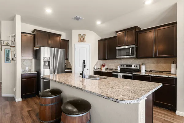 $349,999 | 1300 Spicewood Drive, Burnet, TX 78611