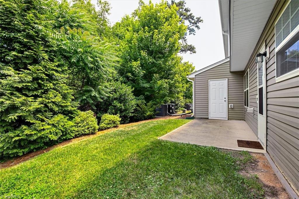 3837 Copperfield Court High Point, NC 27265 - Photo 40 of 42