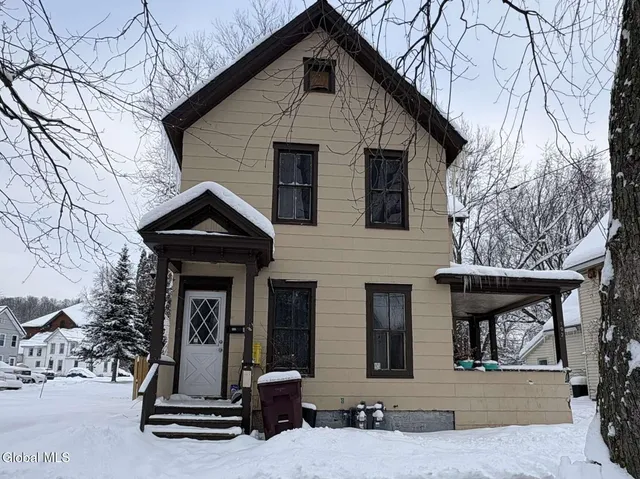 $49,900 | 102 West 8th Avenue, Gloversville, NY 12078