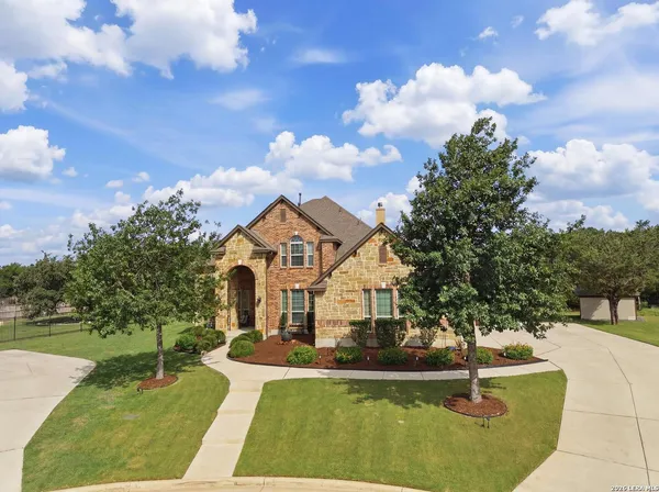$789,000 | 221 Allemania Drive, New Braunfels, TX 78132