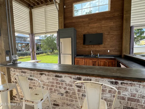 $3,100 | 4021 Blue Jay Street, Bay St. Louis, MS 39520